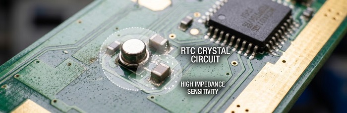 Diagram of a 32.768 kHz RTC crystal circuit with high-impedance considerations